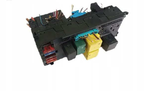 Mercedes-Benz E W210 Fuse module 0005401050