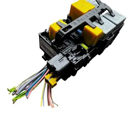 Peugeot 208 Fuse box set MFRH2010 9806192580 66652X