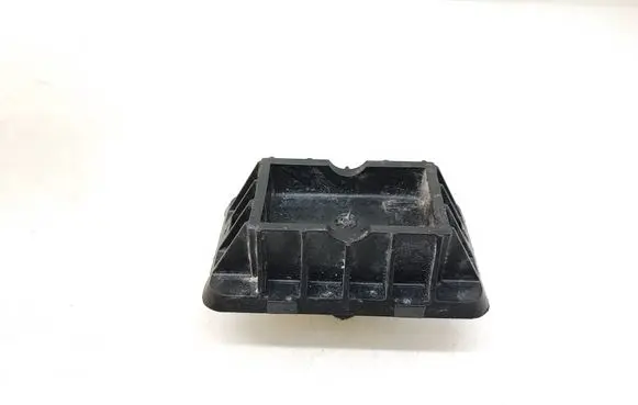 BMW X7 G07 Jacking socket point 7065919 11884410
