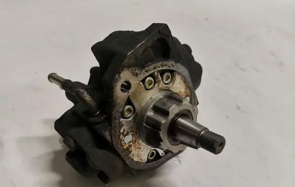 Mazda 6 Fuel injection high pressure pump