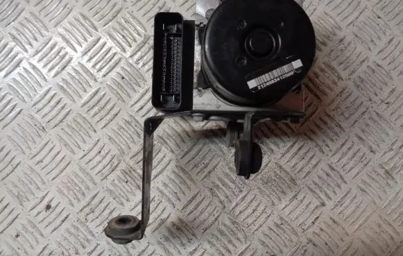 Ford Grand C-MAX ABS Pump AV612C405AE