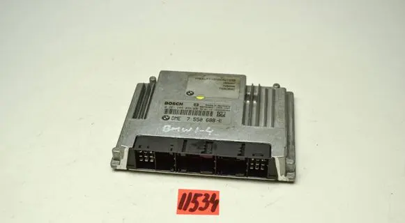 BMW 1 E81 E87 Engine control unit/module ECU 755068801 1039S08343 0261209036