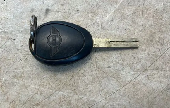 Mini One - Cooper R50 - 53 Ignition key/card 