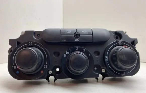 Seat Altea Climate control unit 5P0820047K