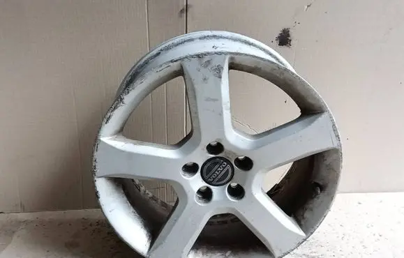 Volvo V70 R17 alloy rim 31255033