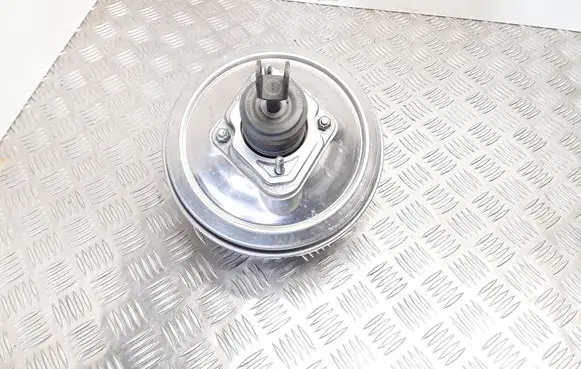 BMW X3 E83 Brake booster