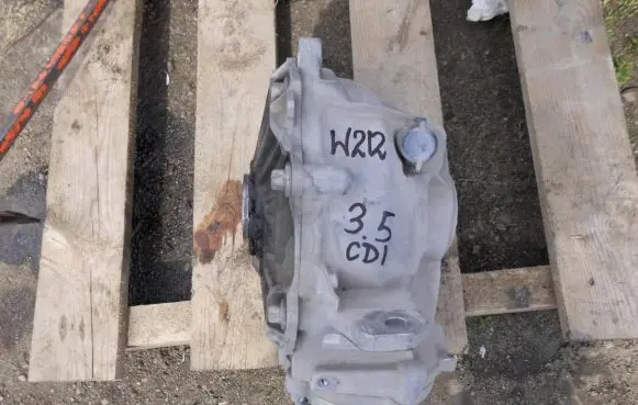 Mercedes-Benz E W212 Front differential A2213310405