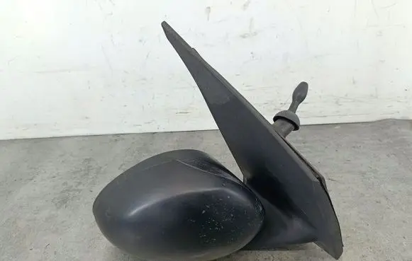Peugeot 107 Front door electric wing mirror E11026230
