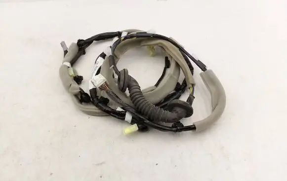 Suzuki SX4 S-Cross Rear door wiring loom 36680-64RD0 36680-64RD0-000