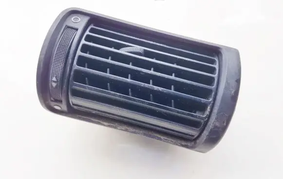 Audi A4 S4 B5 8D Dash center air vent grill 8d1820902