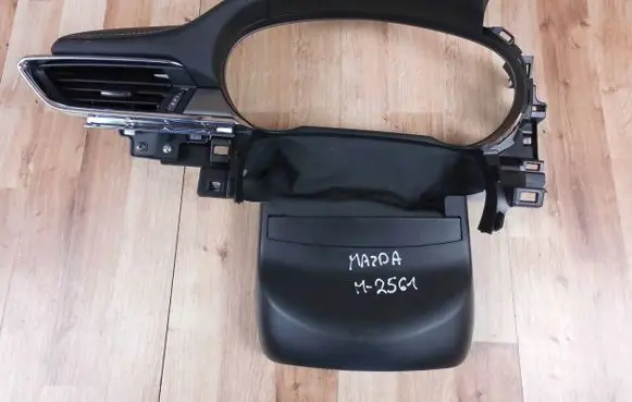 Mazda 6 Dashboard trim GRF555423