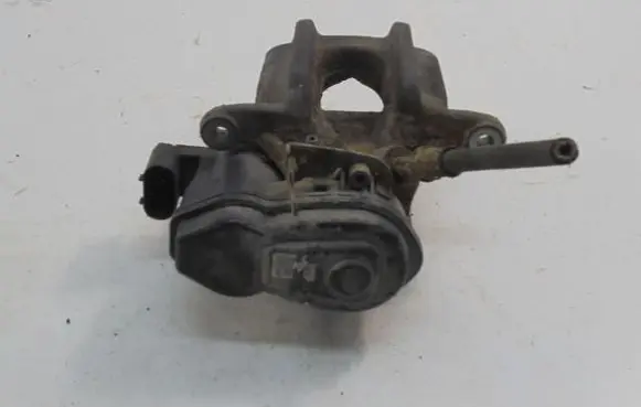 BMW 5 F10 F11 Rear brake caliper 9390B