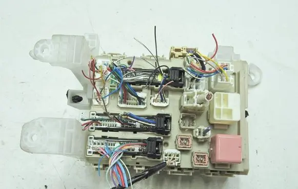 Toyota Verso Comfort/convenience module 82730-0F310 3511-13G04