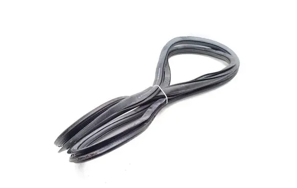 Skoda Elroq Front door rubber seal 5LA867911B