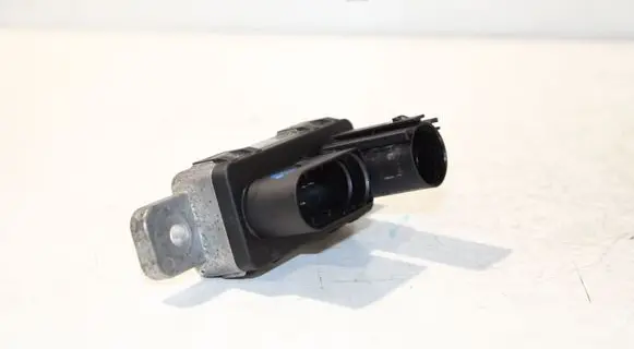 Volvo S90, V90 Glow plug pre-heat relay 31459300