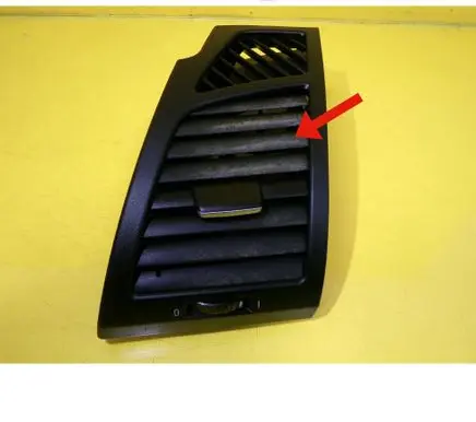 BMW 1 E81 E87 Dashboard side air vent grill/cover trim 7059187