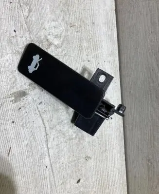 Ford Fiesta Engine bonnet (hood) release handle