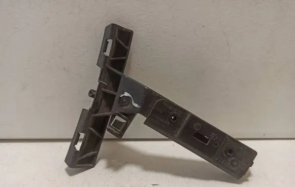 Audi TT TTS RS Mk3 8S Rear bumper mounting bracket 8S0807254