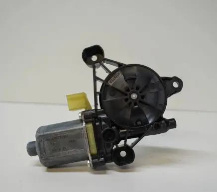 Audi A3 S3 8V Front door window regulator motor 5Q0959802B