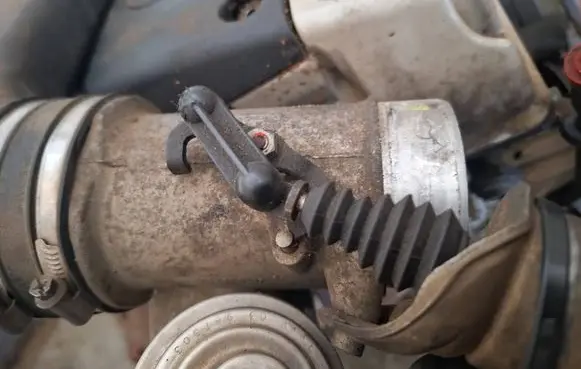 Mercedes-Benz E W210 Throttle valve
