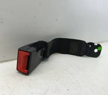 BMW X5 E70 Rear seatbelt buckle 7161650