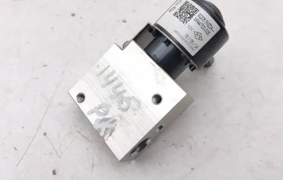 Renault Scenic E-Tech V Air conditioning (A/C) expansion valve 922055MZ0A MR4475200330