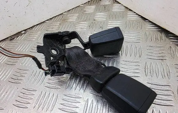 Audi A1 Middle seatbelt buckle (rear) 6F0857739B 6F0857739