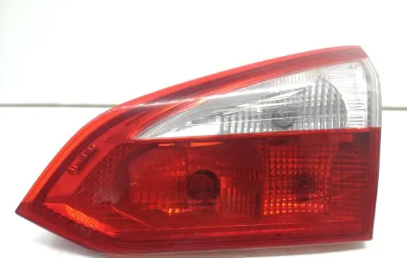 Ford Focus Tailgate rear/tail lights BM5113A602BB BM5113A602b BM5113A602d