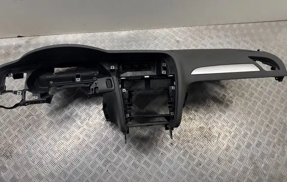 Audi A4 S4 B8 8K Dashboard 8K1857069