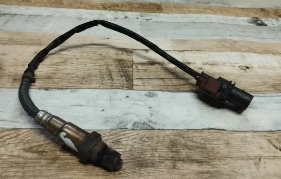 Audi A6 S6 C6 4F Lambda probe sensor 059906262 0281004054