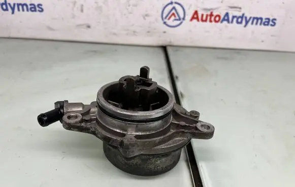 BMW 5 E60 E61 Vacuum pump 7791232 11667791232
