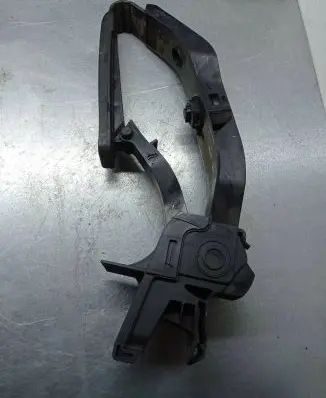 Mercedes-Benz E W211 Accelerator throttle pedal A2113010001