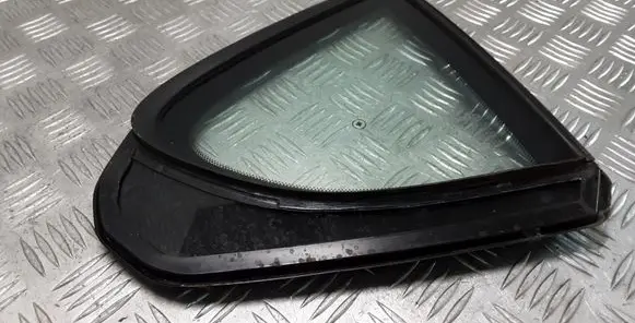 Lexus LS 460 - 600H Rear vent window glass 