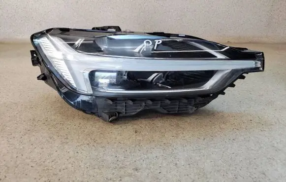 Volvo XC60 Headlight/headlamp 3213354551 32133545