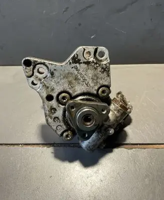 Land Rover Freelander Power steering pump QVU100630