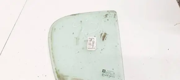 Opel Astra H Rear side window AS2