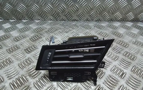 Volkswagen PASSAT B8 Dashboard side air vent grill/cover trim 3G1819701