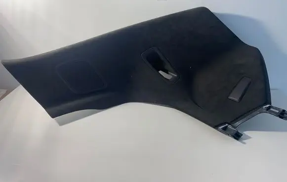 Chevrolet Corvette C8 (B) pillar trim (top) X0810560XX 1005XXX 84507930