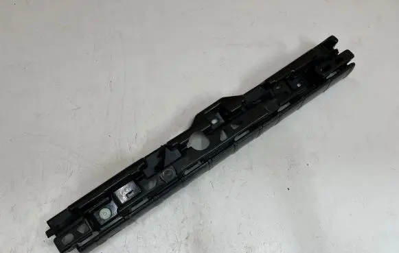BMW M5 F90 Sill supporting ledge 51777387344