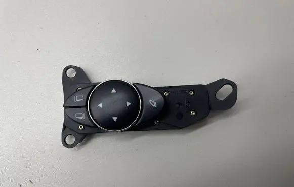 Mercedes-Benz E W211 Wing mirror switch 2118213051 03211016
