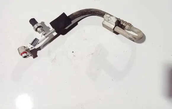 Chrysler Grand Voyager IV Air conditioning (A/C) pipe/hose