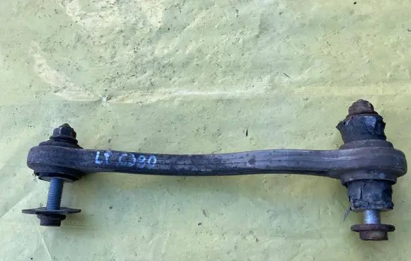 Mercedes-Benz C AMG W204 Rear control arm 20402