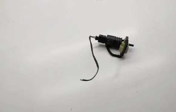 Porsche Cayenne (92A) Windscreen/windshield washer pump 1K6955651 3122789 8P0973722