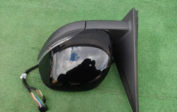 Volkswagen ID. Buzz Front door electric wing mirror 
