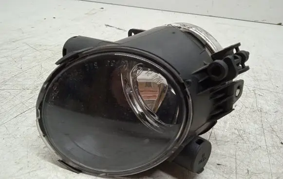 Volvo V70 Front fog light 01241910