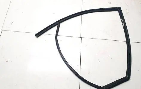 MG HS Rubber seal rear door 10367151