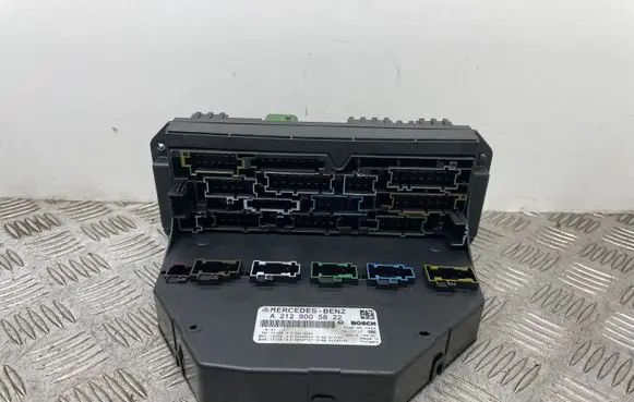 Mercedes-Benz C W204 SAM control unit A2129005822 A2129015204 A2129025504