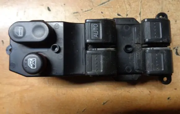 Honda Jazz Electric window control switch 35750SAAE12M1 C8HH61B02T