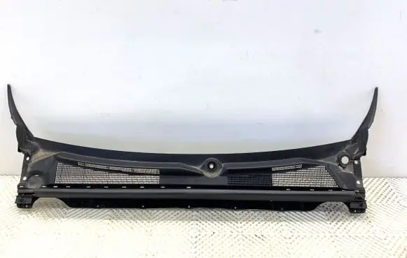 Renault Arkana Wiper trim 668115282R