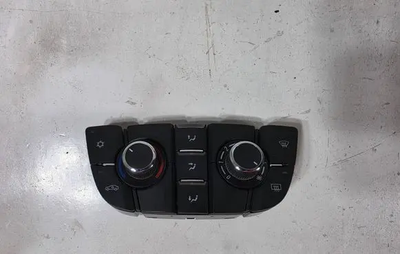 Opel Astra J Climate control unit 13435154 140115A20013 28395666
